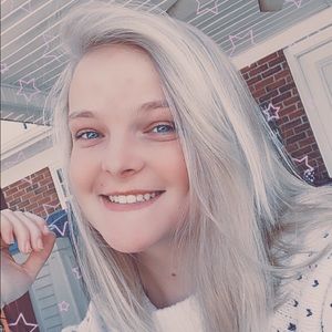 Meet your Posher, Victoria